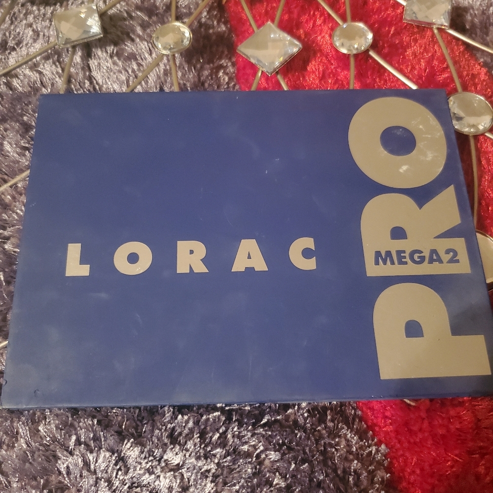 💙💙LORAC MEGA PRO 2💙💙